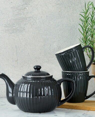 GreenGate Mok / Mug Alice Dark Grey H: 9,5 cm